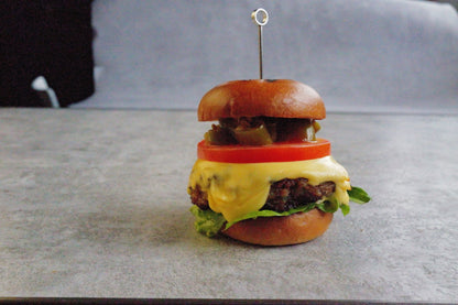 Cheeseburger Sliders w/ Tomato, Lettuce & Burger Sauce