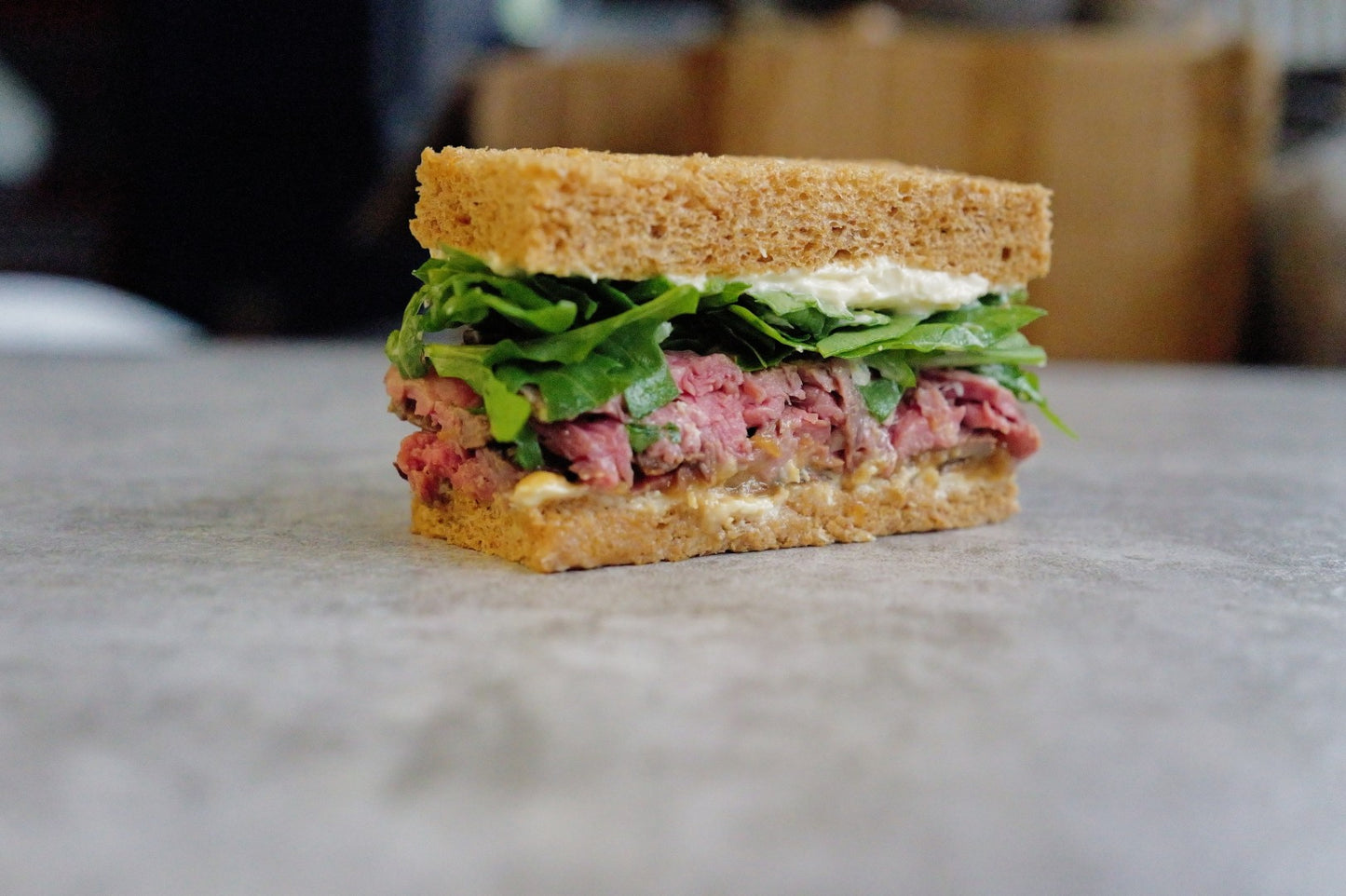 Roast Beef w/ Onion Jam & Horseradish Cream (18pc)